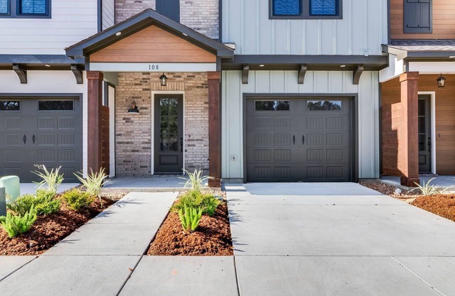 New Luxury listing, family friendly, backyard, private parking, Youngsville!!
