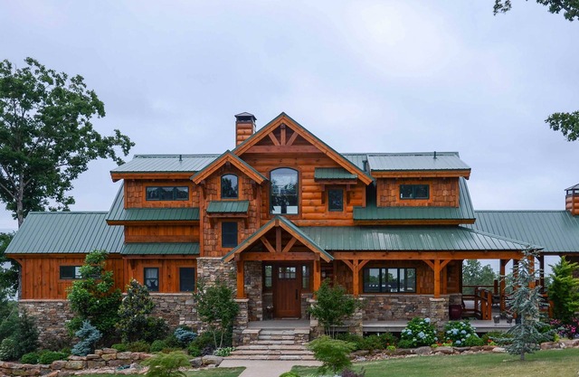 Luxueux ~ 3600-Sq-Ft Greers Ferry Lake Retreat!