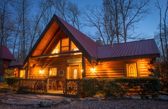 Retraite familiale de luxe, souvenirs faits ici. Bain à remous, wifi, barbecue, activités en plein air