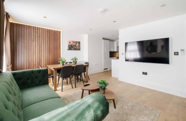 Luxury Flat by Marylebone High St. in the ♥️ of Central London, w/ Air Con