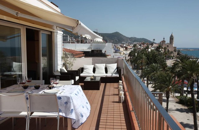Appartement au dernier étage, terrasse de 50m2, une vue spectaculaire sur la mer