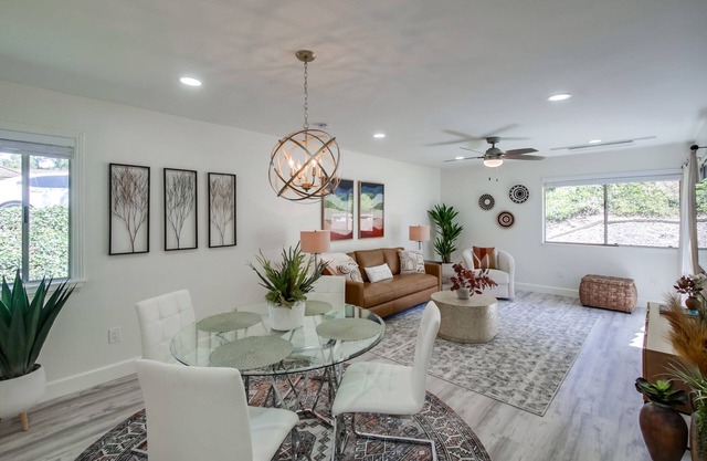Luxury fully remodeled 55+ Oaks North Oasis