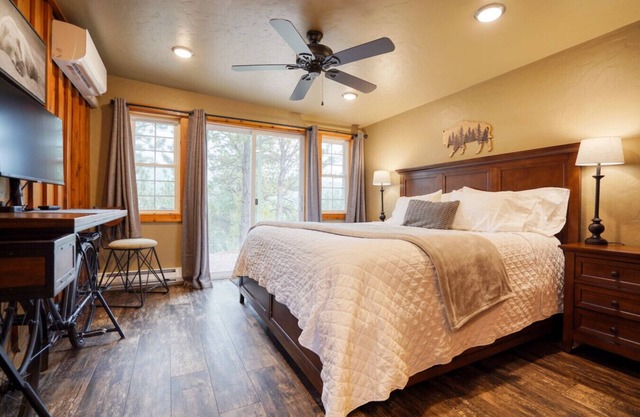 Ponderosa Cabin at Highland Meadows - Near Mineral Springs