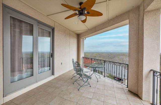 Luxury Home in Gated Neighborhood - 4 Bedrooms - 4.5 Baths - Sleeps 8