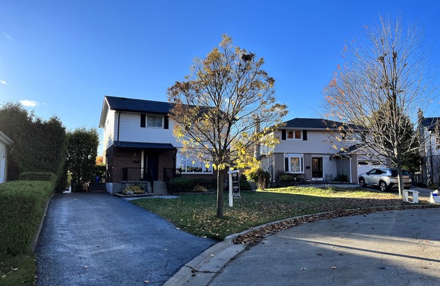 Luxury home in Oshawa