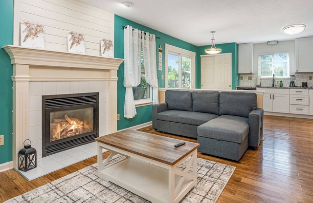 Luxury Home near Spooky Nook & Cincinnati attractions!