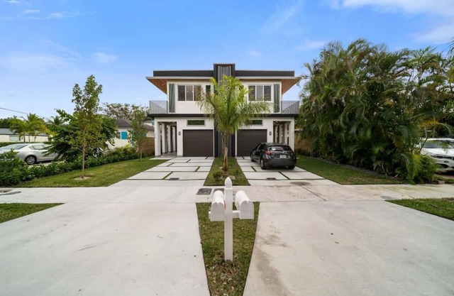 Luxury Home w 2 Pools near Beach