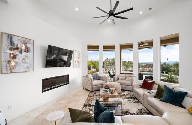 Luxury Home w/ Heated Pool, Mountain Views, Games