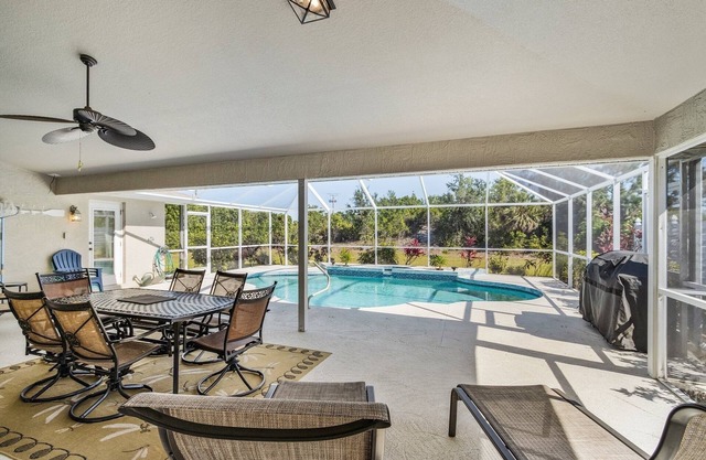 Maison de luxe avec piscine, près du golf et à quelques minutes de la plage.