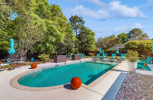 Luxury home with private pool, spacious and close to golf course
