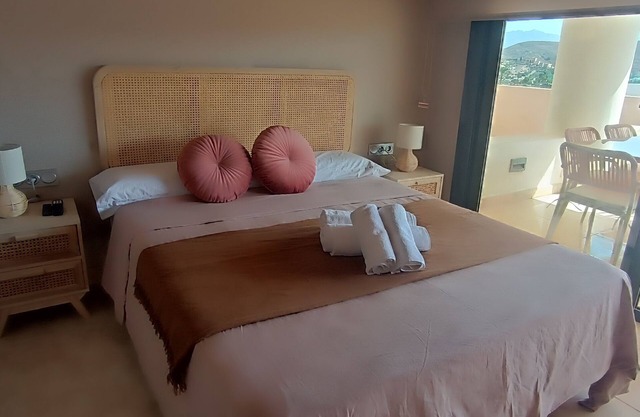 Luxury homes golf and pool (pet friendly)
