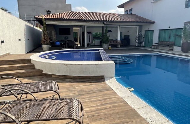 Luxury House in Enseada - For up to 26 People