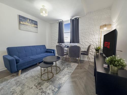Luxury Hyde Park 3 Bedroom Apartment