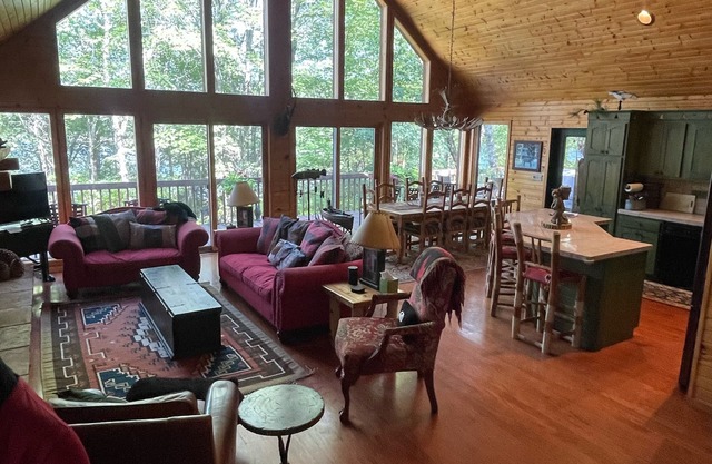 Luxury Lake Home pour les escapades en grand groupe