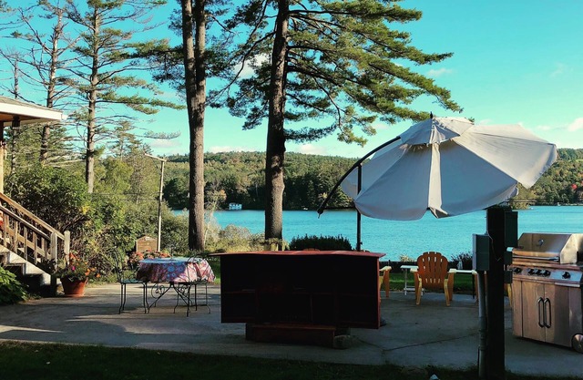 PARADIS DE LA MAISON DU LAC: BLANCS MONTAGNES / LITTLETON, NH