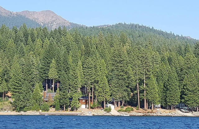 Propriété de luxe au bord du lac - 222 pieds du lac