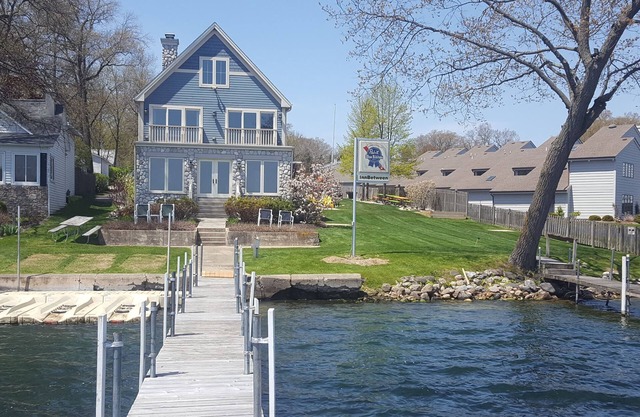 Location de luxe au bord du lac sur le magnifique lac Delavan