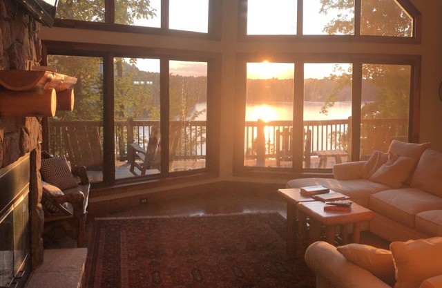 Luxury Lakehouse at Mammoth Cave