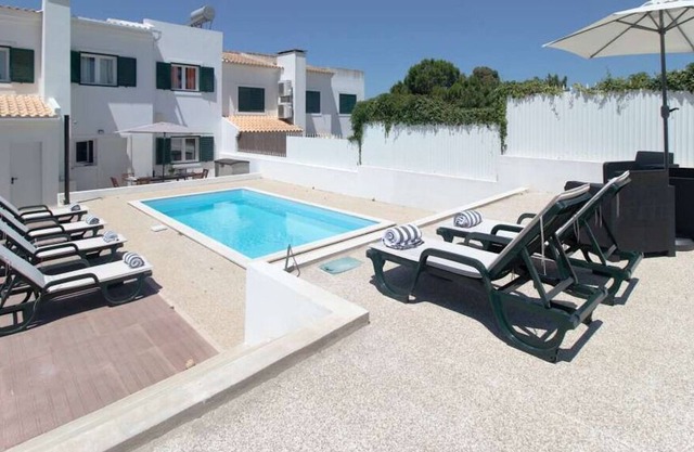 Villa de luxe à Sesimbra | 4 chambres | Maison Fornos | Piscine privée | Ameublement Moderne