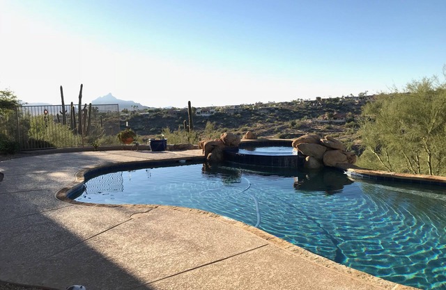 Luxury living-Beautiful Sunset Views-Golfers Paradise-Private Resort Experience!