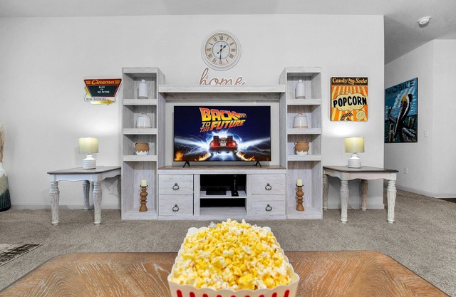 Luxury Living @ Its Finest!!