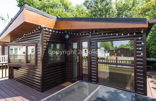 Pavillon de luxe à louer à Carlton Meres avec vue partielle sur le lac ref 60027