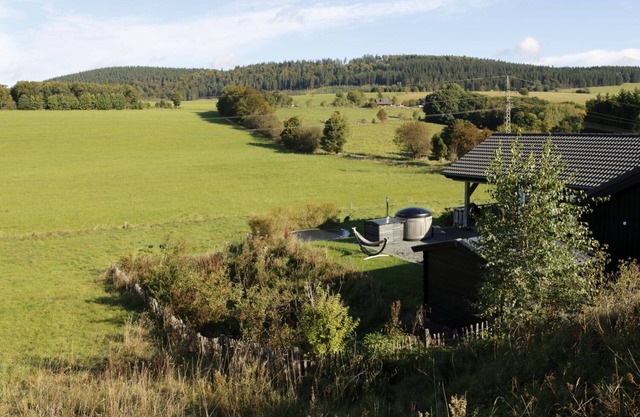 Lodge de luxe près de Winterberg avec bain à remous avec une belle vue