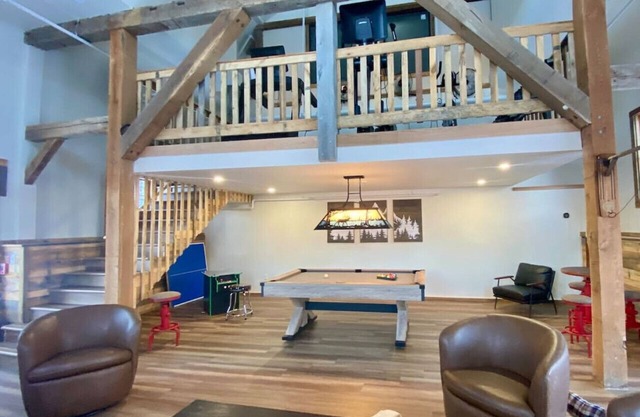 Luxury Lodge Unit 202