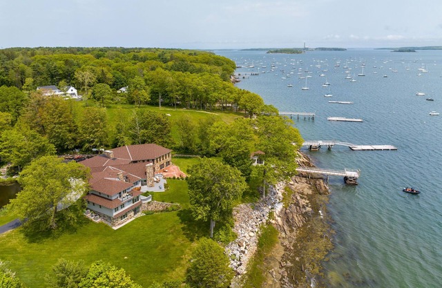 Oceanside Estate in Falmouth, Maine