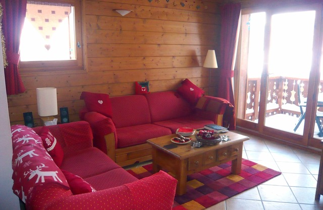 Luxe MGM Chalet Appartement à Les Carroz, Grand Massif