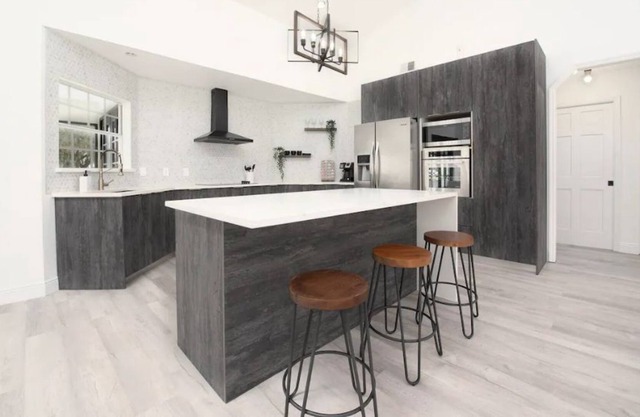 Luxury Modern Farm Style Home Near Orlando Airport