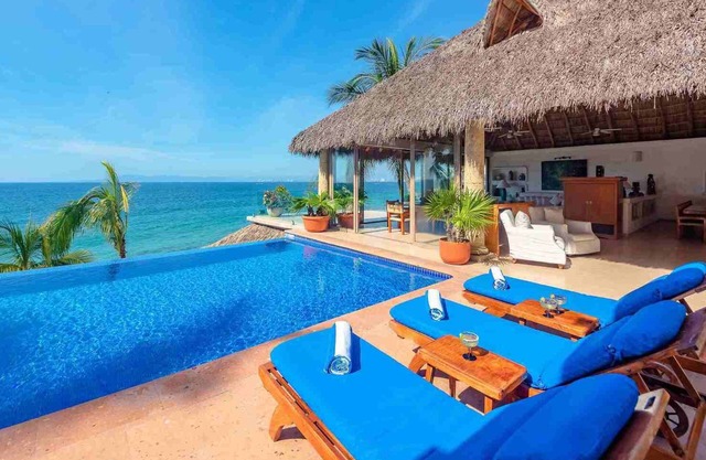 Luxury Oceanfront Villa rental for 30 people in Puerto Vallarta