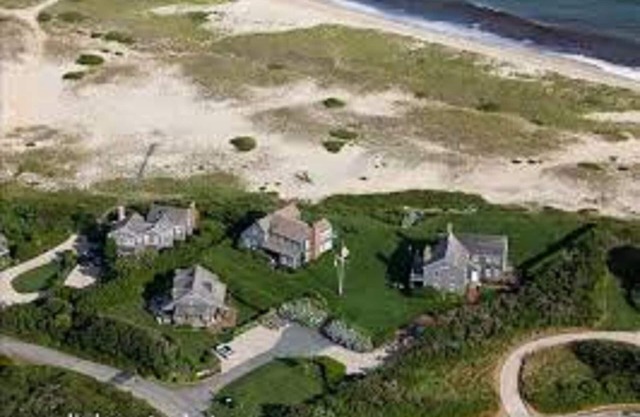 FINCA DE LUJO FRENTE AL MAR! ¡Pasos a tu propia playa privada! ¡Renovado recientemente!