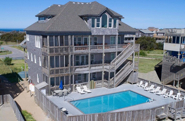 Spectacular Expansive Oceanfront Frisco- Ascenseur, piscine, bain à remous, salle de jeux et plus