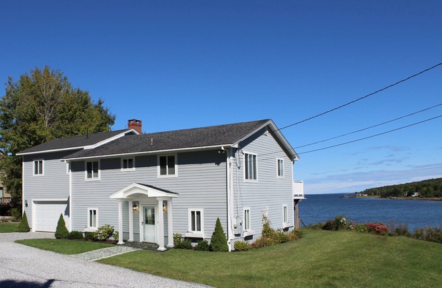 Luxury Oceanfront Accueil Surplombant Rockland Harbor et Lighthouse