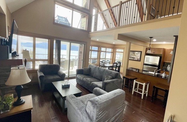 Cottage de luxe avec vue sur le lac à La Casa Resort, Kelowna, BC