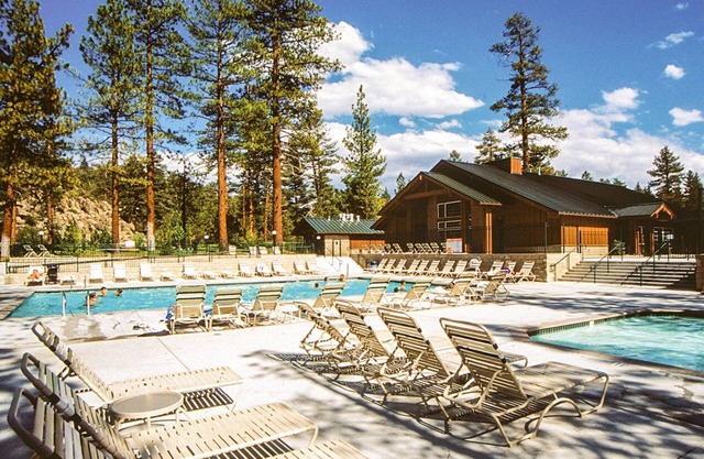 Luxury one bedroom and one bathroom unit with full amenities