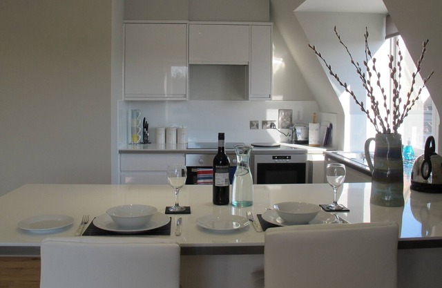 Appartement de luxe en centre-ville d'une chambre disponible pour une location à court terme