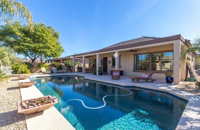 Maison de luxe avec piscine à Palm Valley!