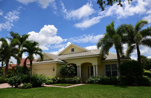 Luxury Pool Home avec vue sur le lac en véranda. Golf disponible