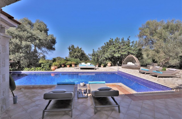 Villa Artemis, villa de luxe avec piscine et intimité absolue