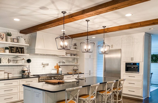 Luxury Private 18 Acre Farmhouse Near Franklin