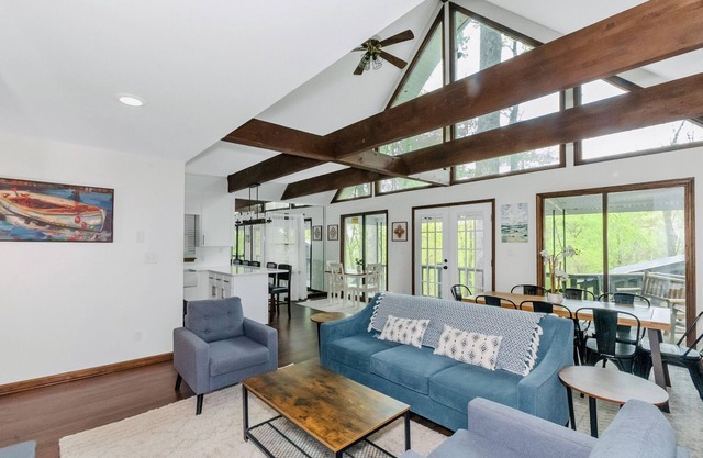 Luxury Private Lake House w/ Hot Tub & Dock!