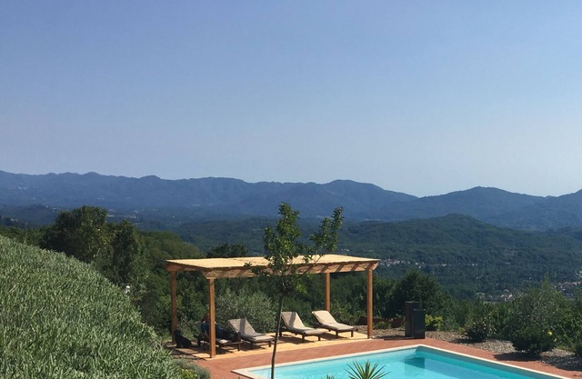 Villa privée de luxe avec piscine de 15mx6m. Cadre privé avec vue panoramique