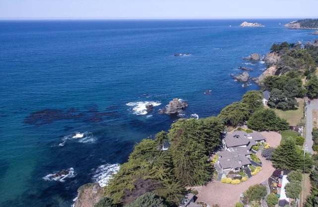 Luxury Private Waterfront Estate w/ Beach Access!