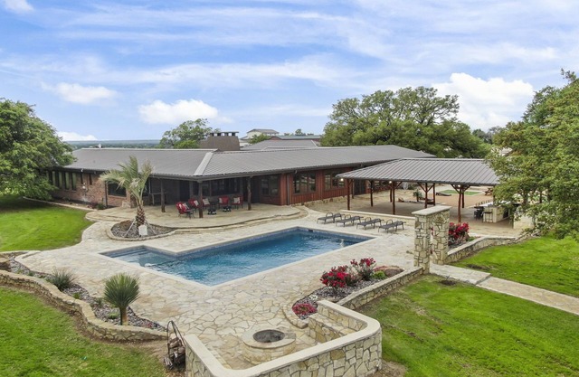 Ranch Home avec piscine chauffée