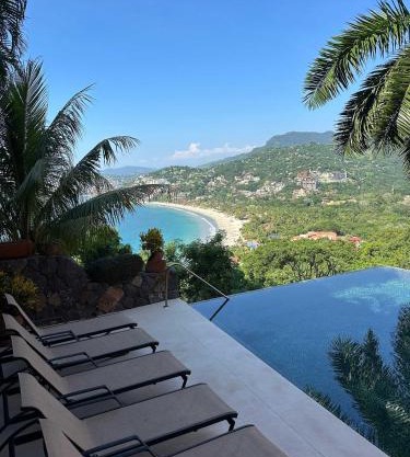 Luxury Residence at Vista Bay 103