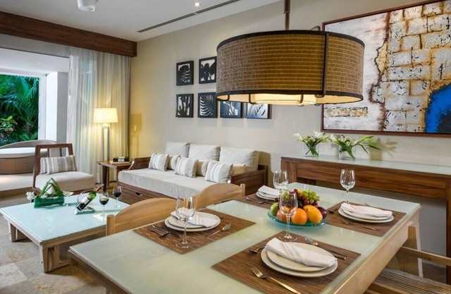 LUXURY RESORT IN NUEVO VALLARTA