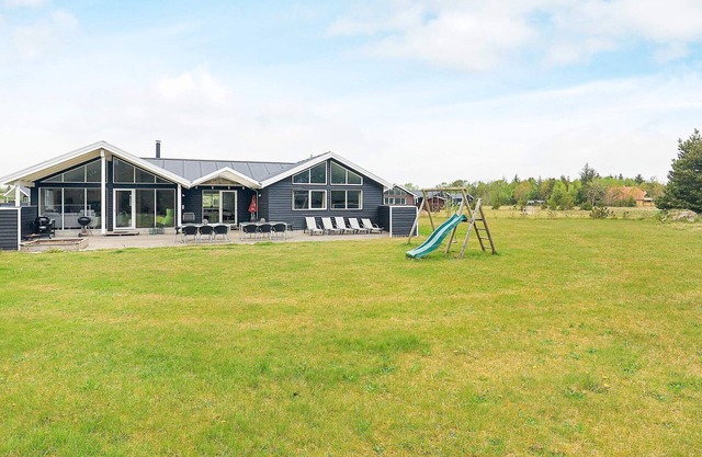 Maison de vacances pour 18 a Ålbæk