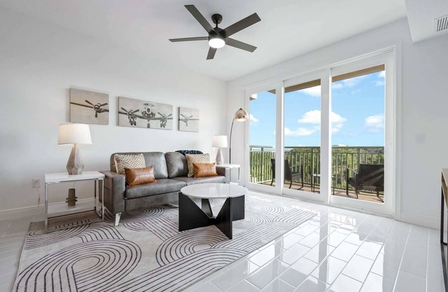 Luxury River Front Secluded Condo w Resort Amenities